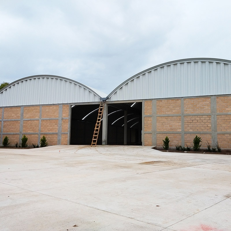 cubiertas gemelas de arcotecho