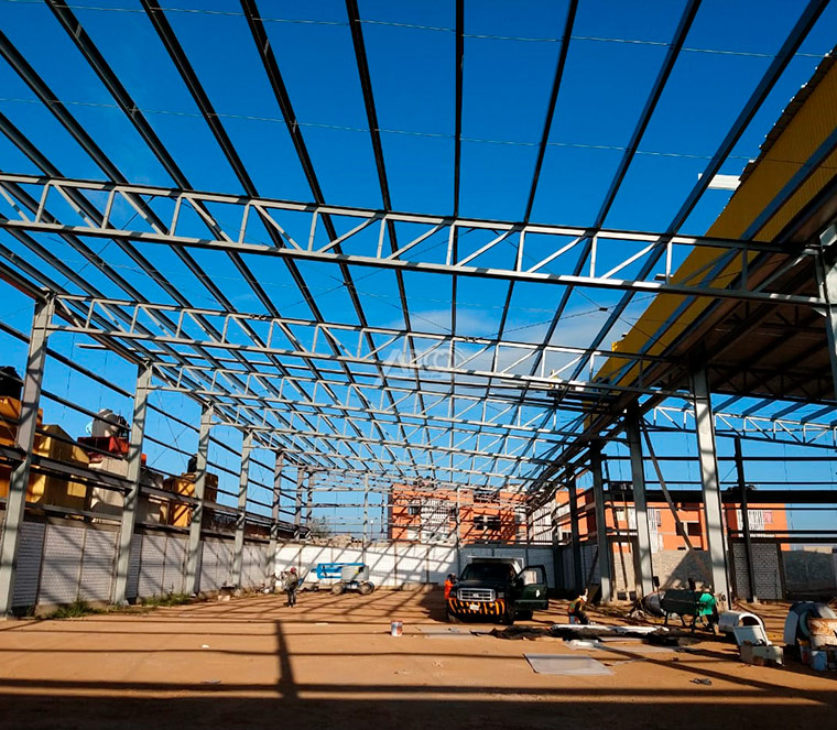 estructura metálica con armaduras
