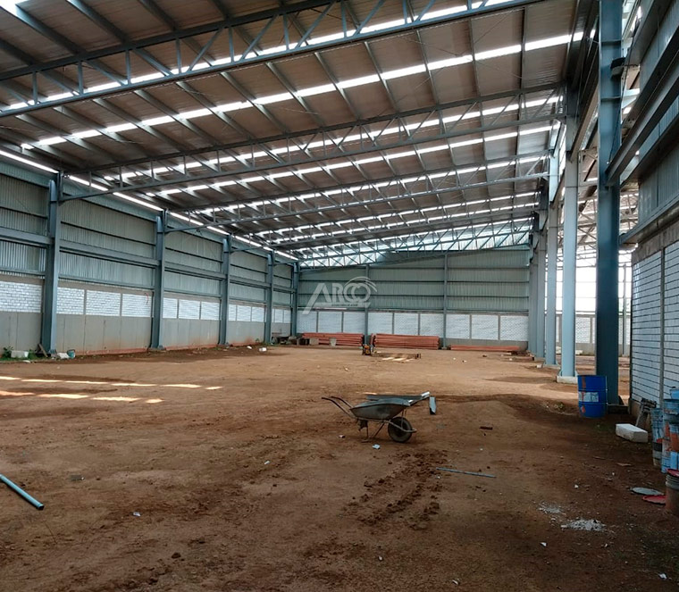 Estructura metálica con lámina KR 18