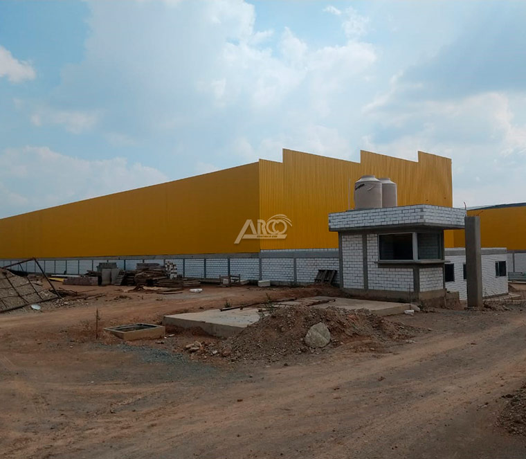 Exteriores de lámina R 101